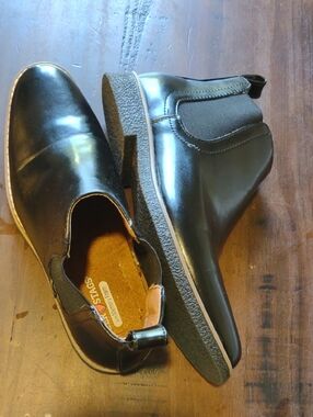 Zane Black Leather Chukka Chelsea Boots